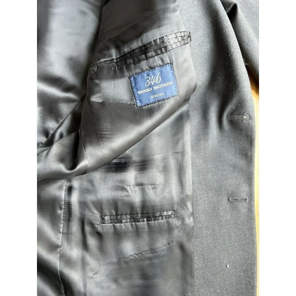 Brooks Brothers Dark Gray Wool Blazer 43 $1,380 made in USA Career Class…​​